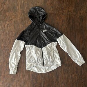 Nike Windbreaker Women’s Size X Small